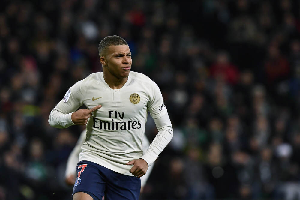 复星国际：复星高科前三季度营业收入约679.5亿元